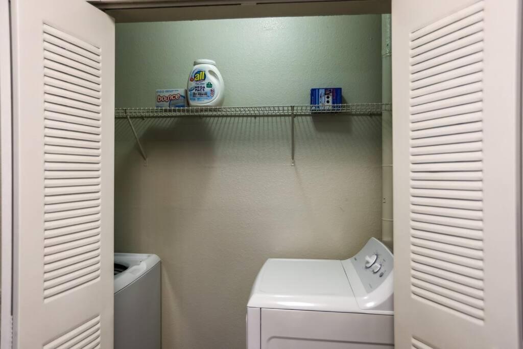 Ferienwohnung Lux 2Bd 2Ba Minutes From The Water Pensacola Exterior foto