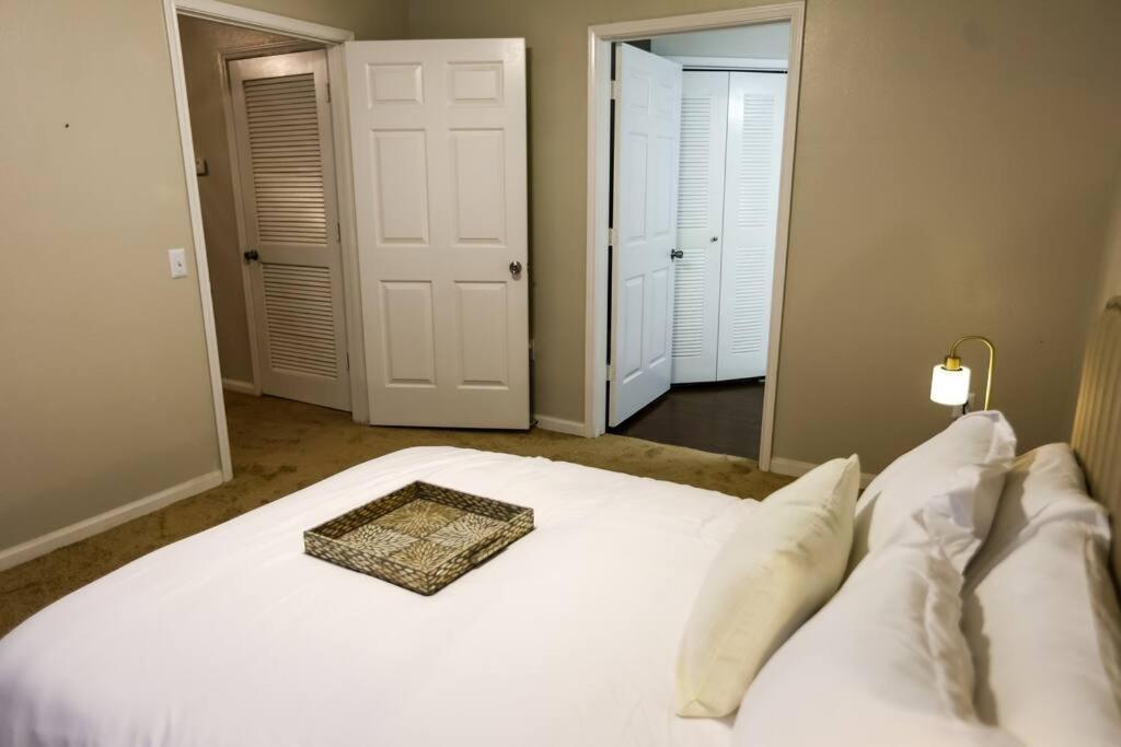 Ferienwohnung Lux 2Bd 2Ba Minutes From The Water Pensacola Exterior foto